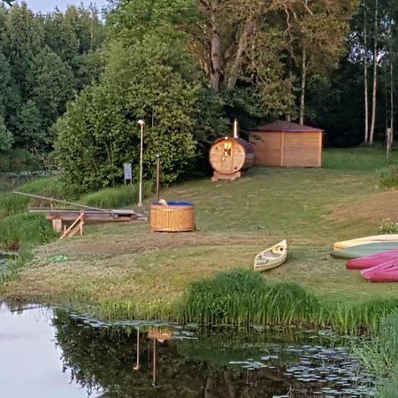 מלון Jõesuu Soomaa Water Camp מראה חיצוני תמונה