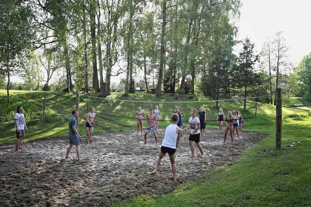 מלון Jõesuu Soomaa Water Camp מראה חיצוני תמונה