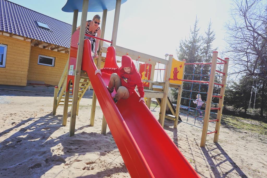 מלון Jõesuu Soomaa Water Camp מראה חיצוני תמונה