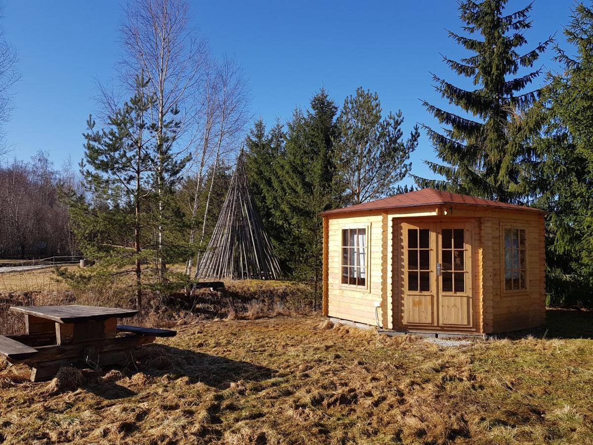 מלון Jõesuu Soomaa Water Camp מראה חיצוני תמונה